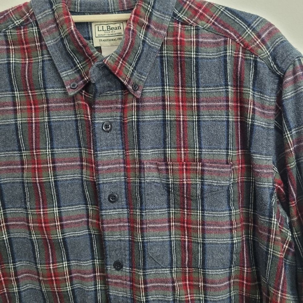 LL Bean Mens Flannel Shirt Large Blue Red Plaid Traditional Fit Cotton 228061